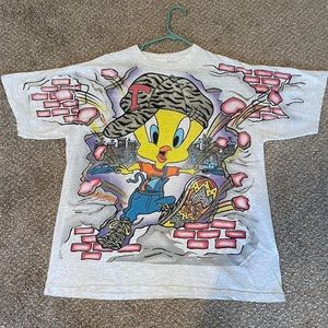 Vintage 1995 Warner bros looney tunes Freeze all over print tweety bird shirt